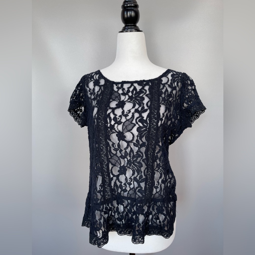 Abercrombie and Fitch sheer floral design blouse excellent condition